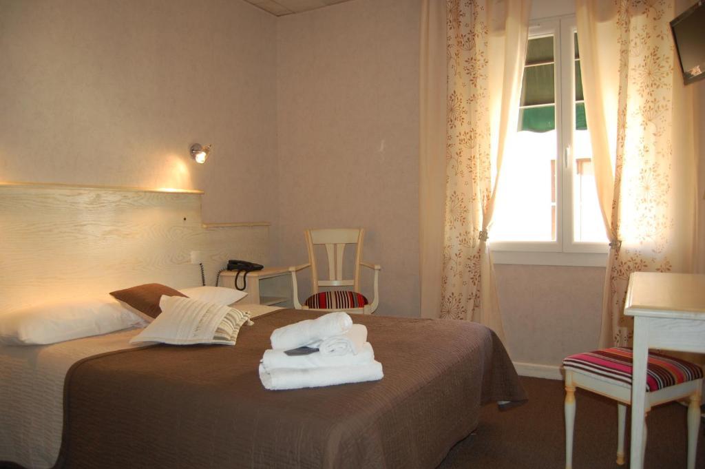 Hotel De La Plage 2 Etoiles Valras-Plage Quarto foto